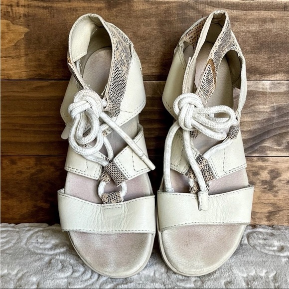 Sorel Torpeda Bungee Ankle Tie Leather Gladiator Sandals Sz 8.5 Off White READ - Picture 2 of 14